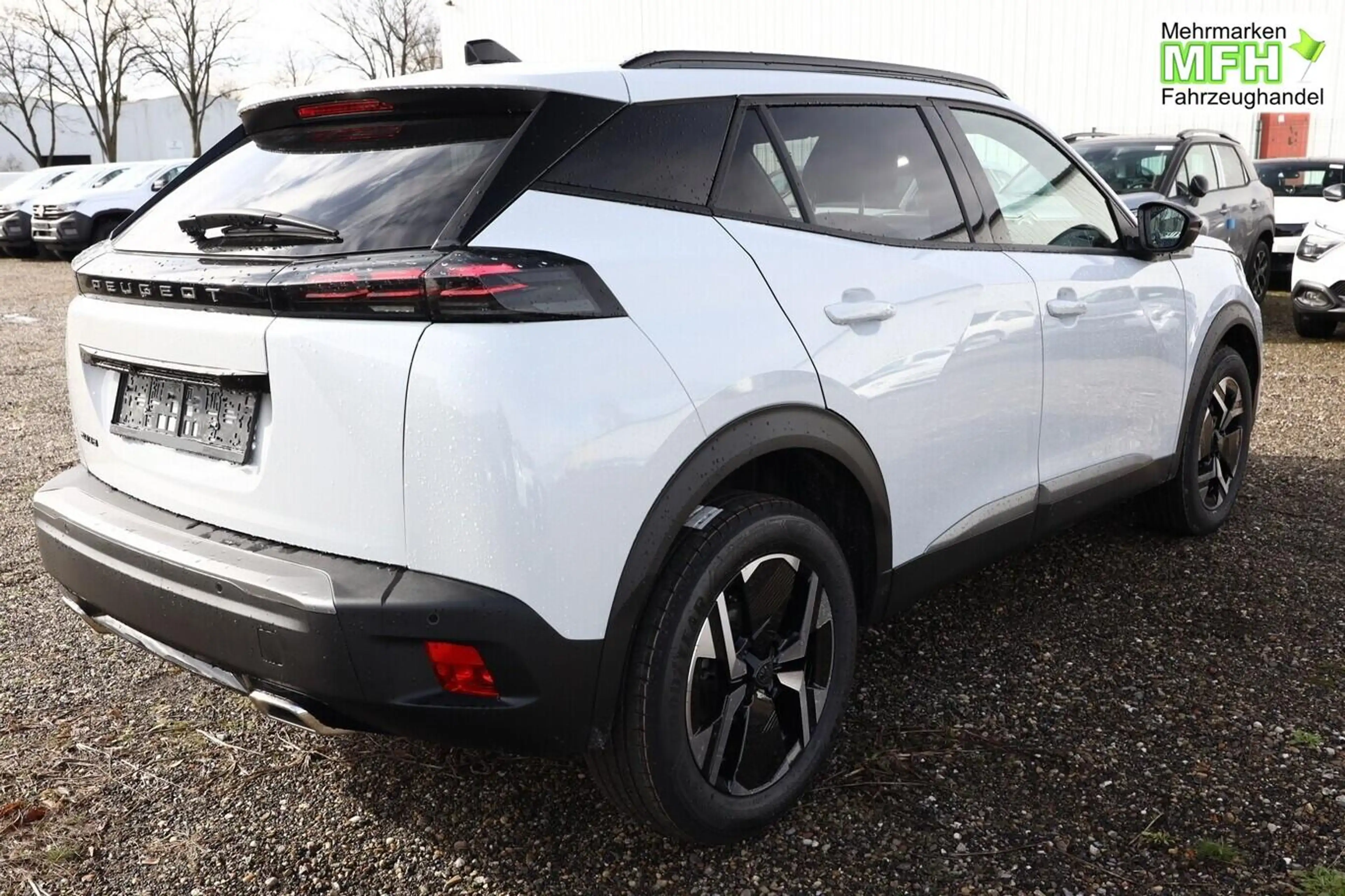 Peugeot 2008 Allure Hybrid Nav Keyl SHZ 2xPDC CarP DigC 100 ... — photo 3