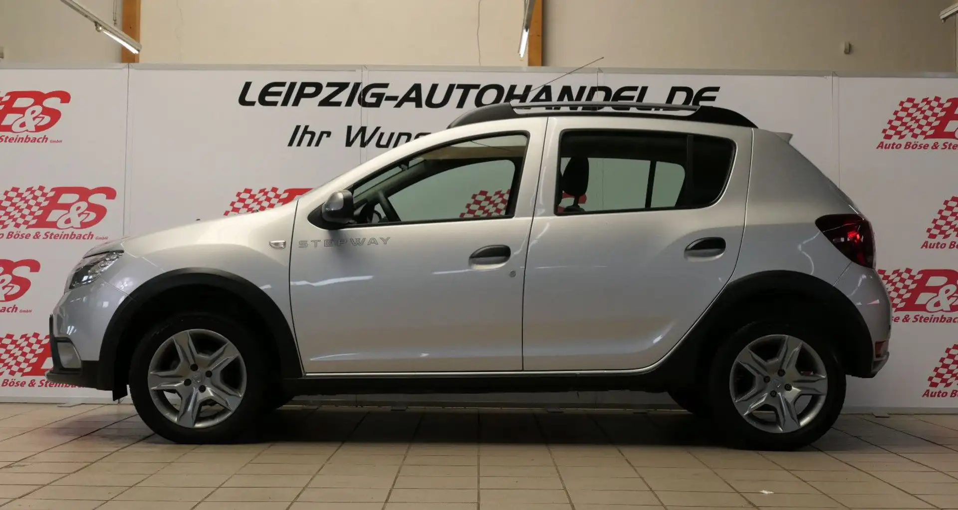 Dacia Sandero II Stepway Prestige*TEL*KLIMA*GRA*PDC* Gris - 2