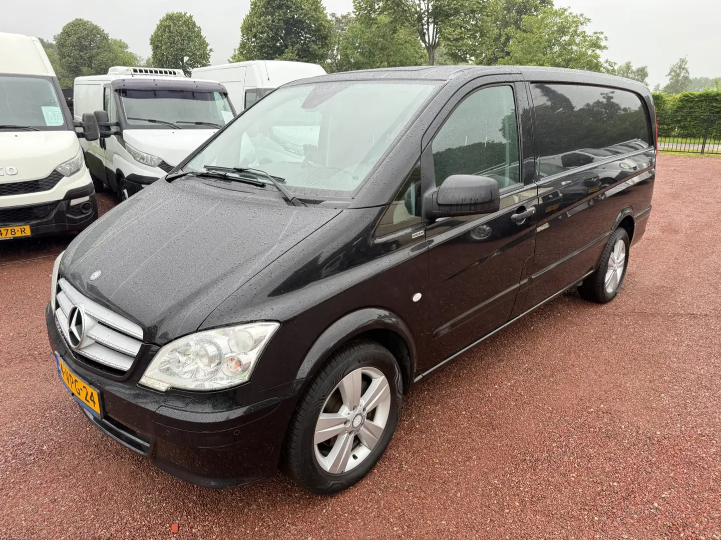 Mercedes-Benz Vito 122 CDI 320 L2H1/ 1e Eigenaar / Navi / Cruise / PD Noir - 1