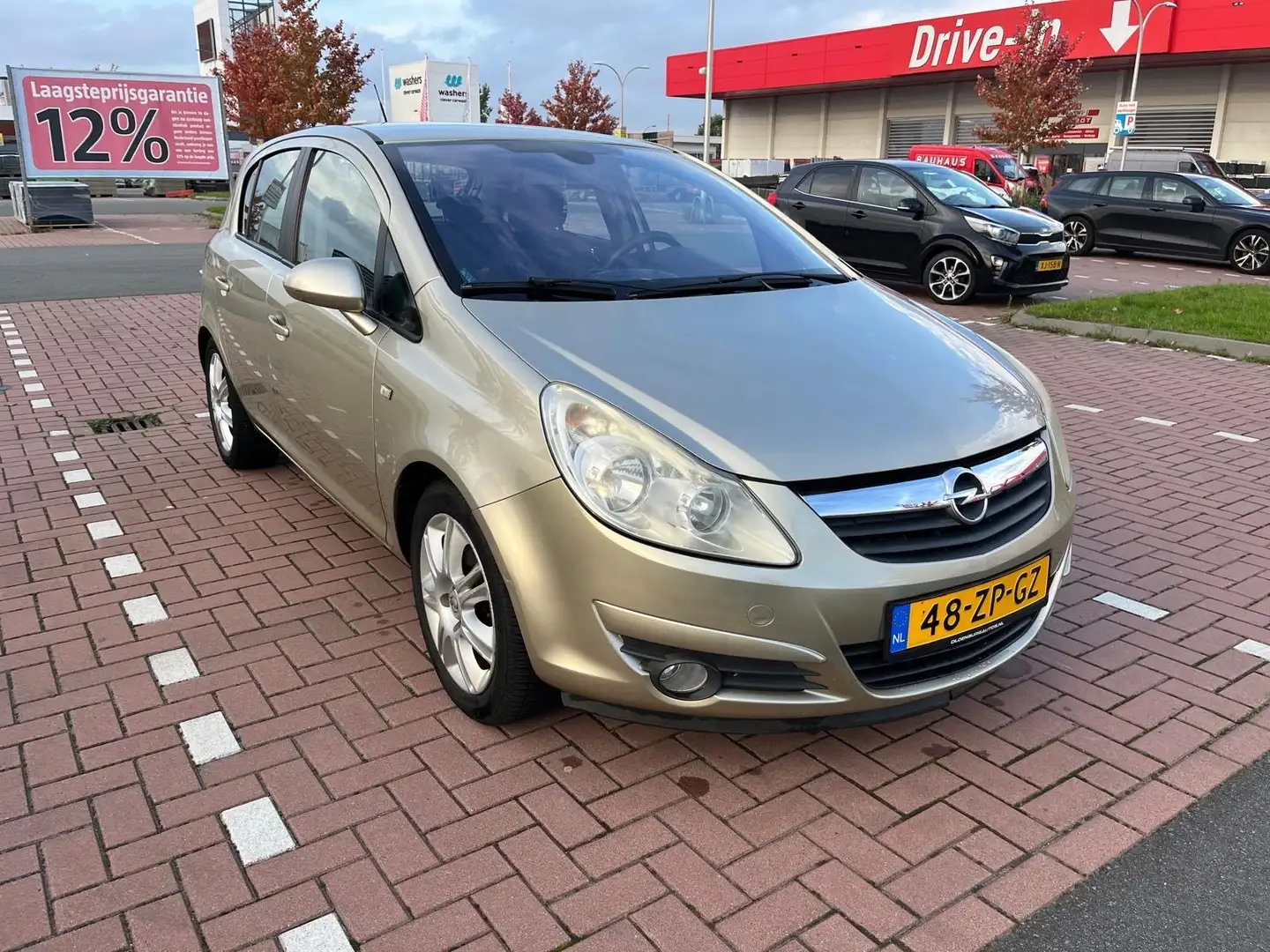 Opel Corsa 1.2 16V 5D Easytronic - 2