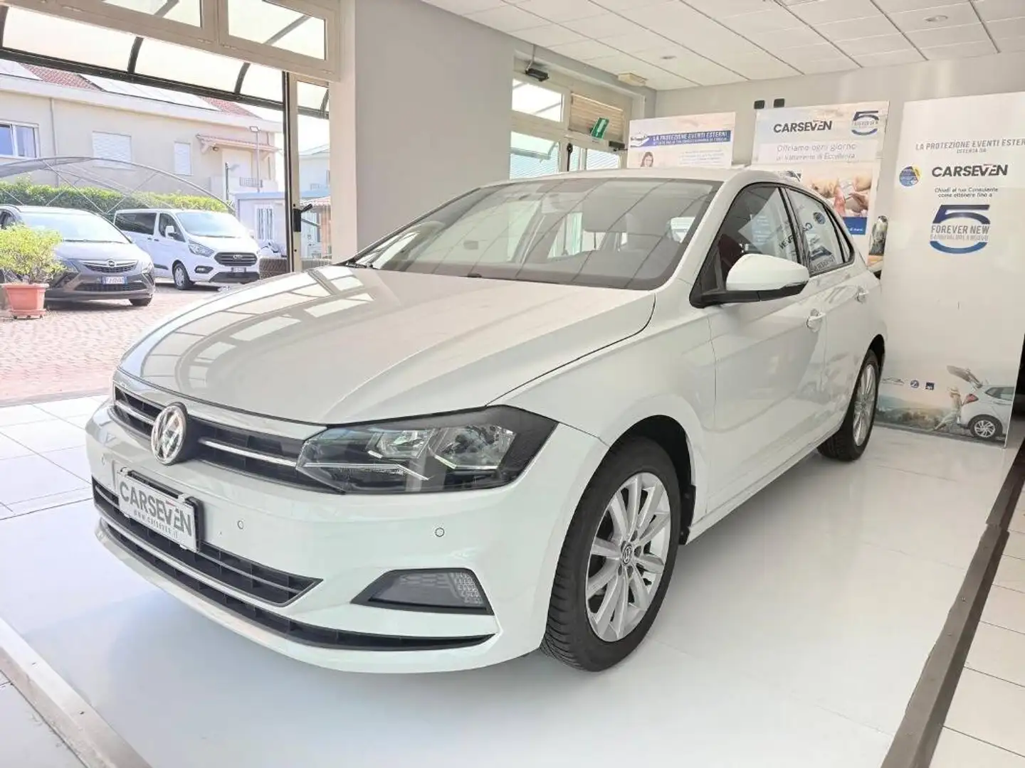 Volkswagen Polo 1.0 mpi Comfortline 75cv Weiß - 1