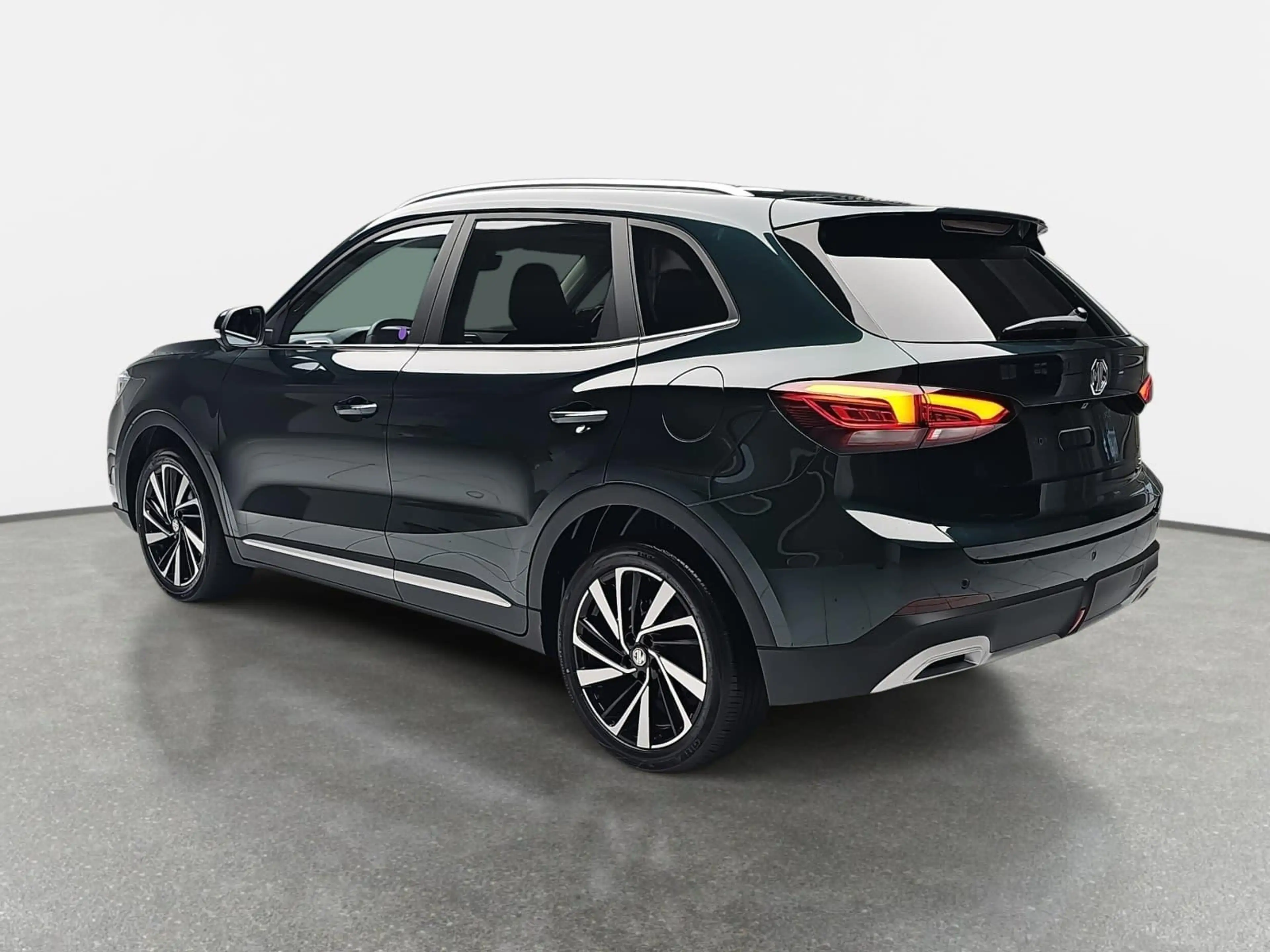 MG ZS ZS 1.5 HYBRID+ MY26 LUXURY NAVI LM18 KEYLESS-ENTRY — photo 5