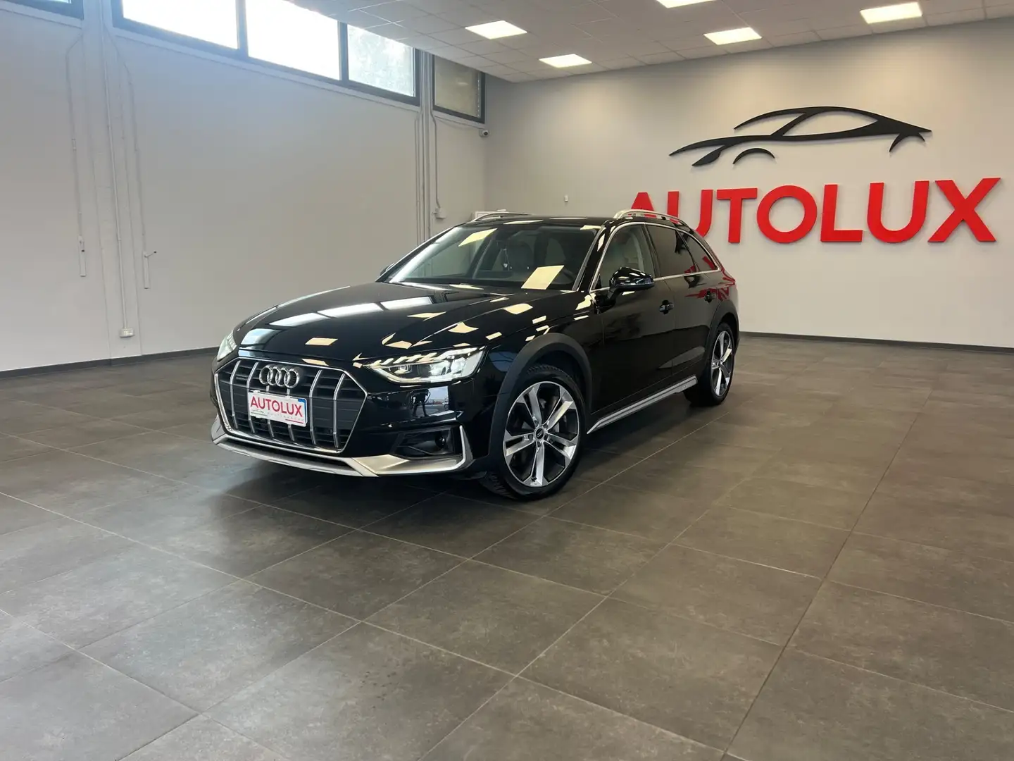 Audi A4 allroad A4 allroad 40 TDI 204 CV S tronic Identity Contras Nero - 1