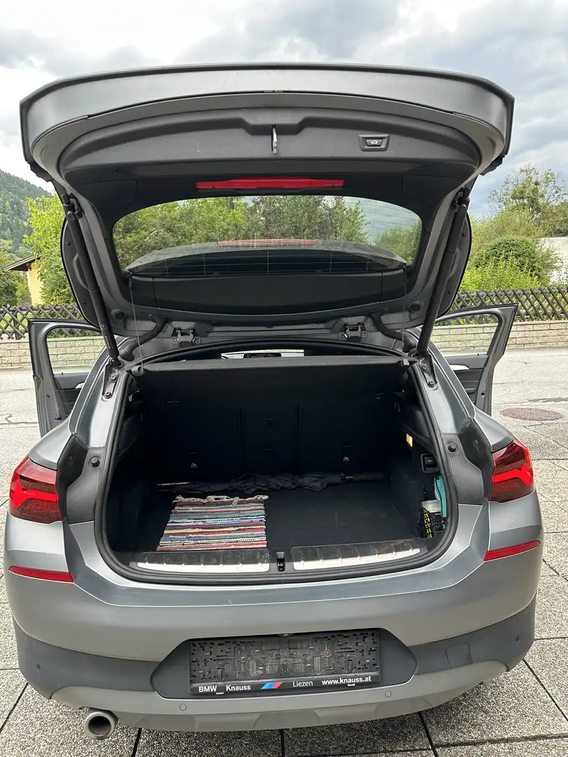 BMW X2 X2 xDrive25e PHEV Aut. Silber - 1