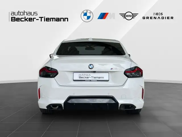 BMW M2 view 6