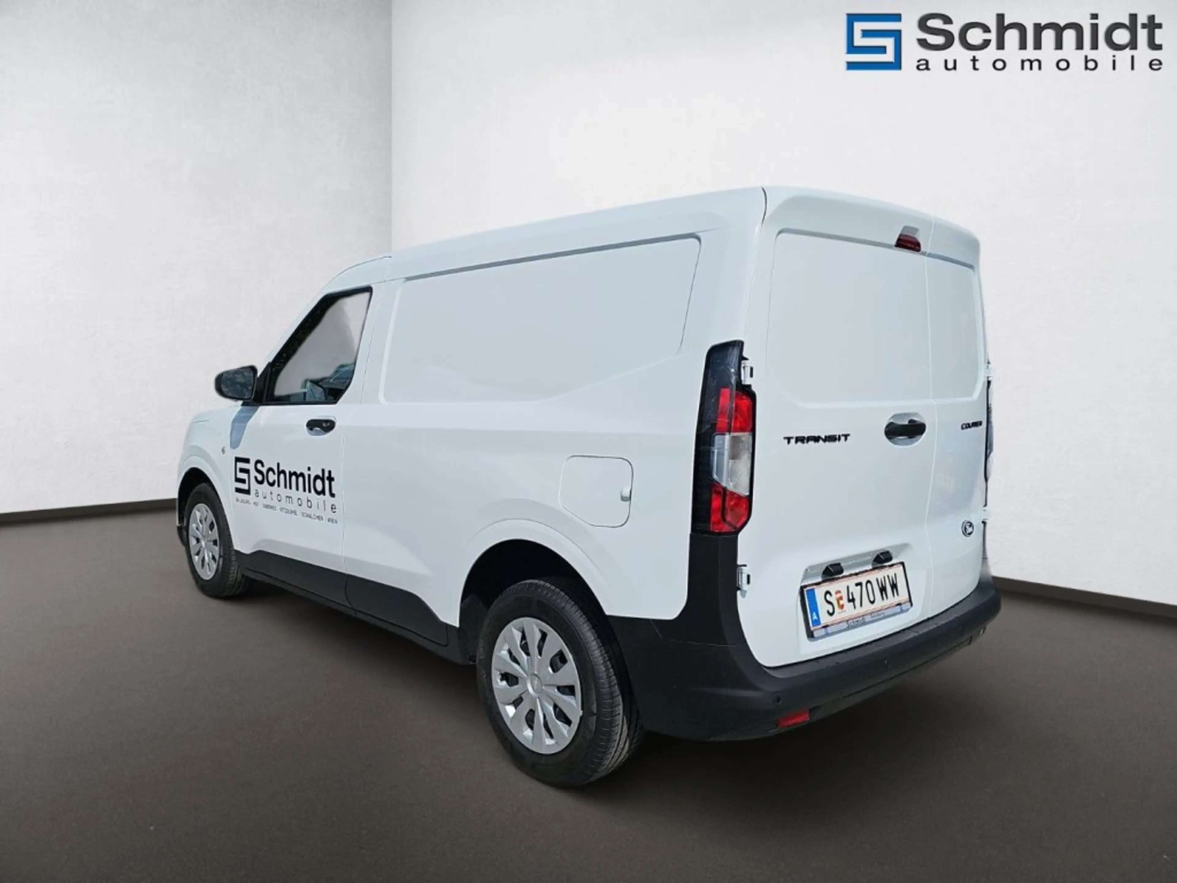 Ford Transit Courier Trend 1,0L Eboost 100PS M FWD — photo 4