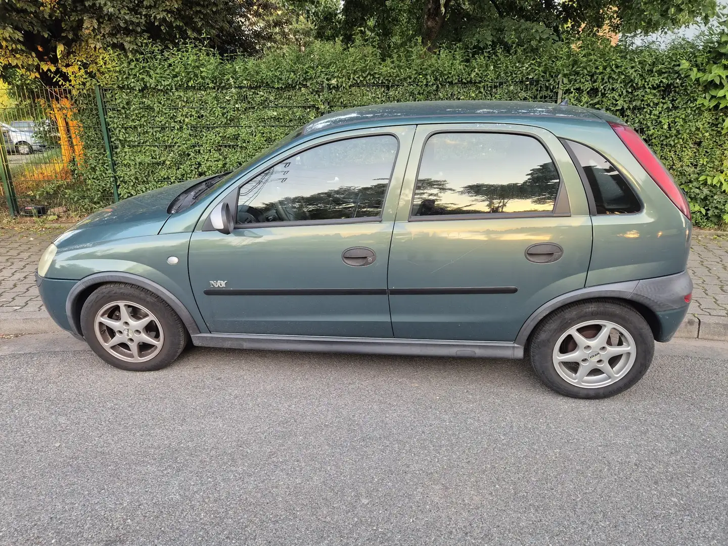 Opel Corsa Swing - 1