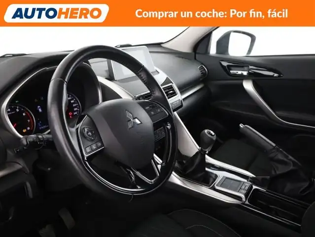 Mitsubishi Eclipse Cross view 12