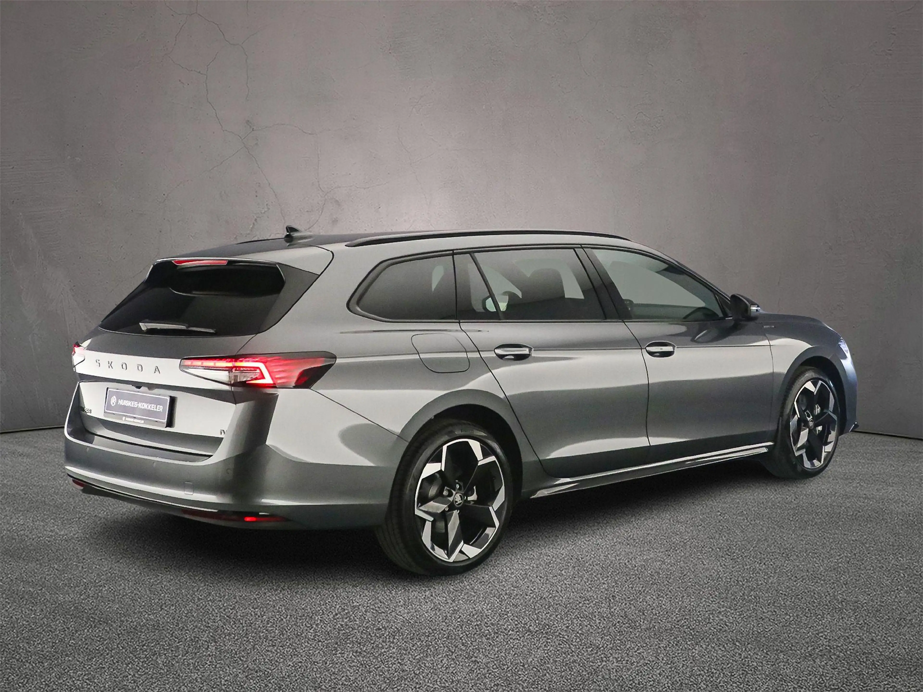 Skoda Superb Sportline Business 1.5 TSI PHEV 204pk DSG Automaat — photo 8