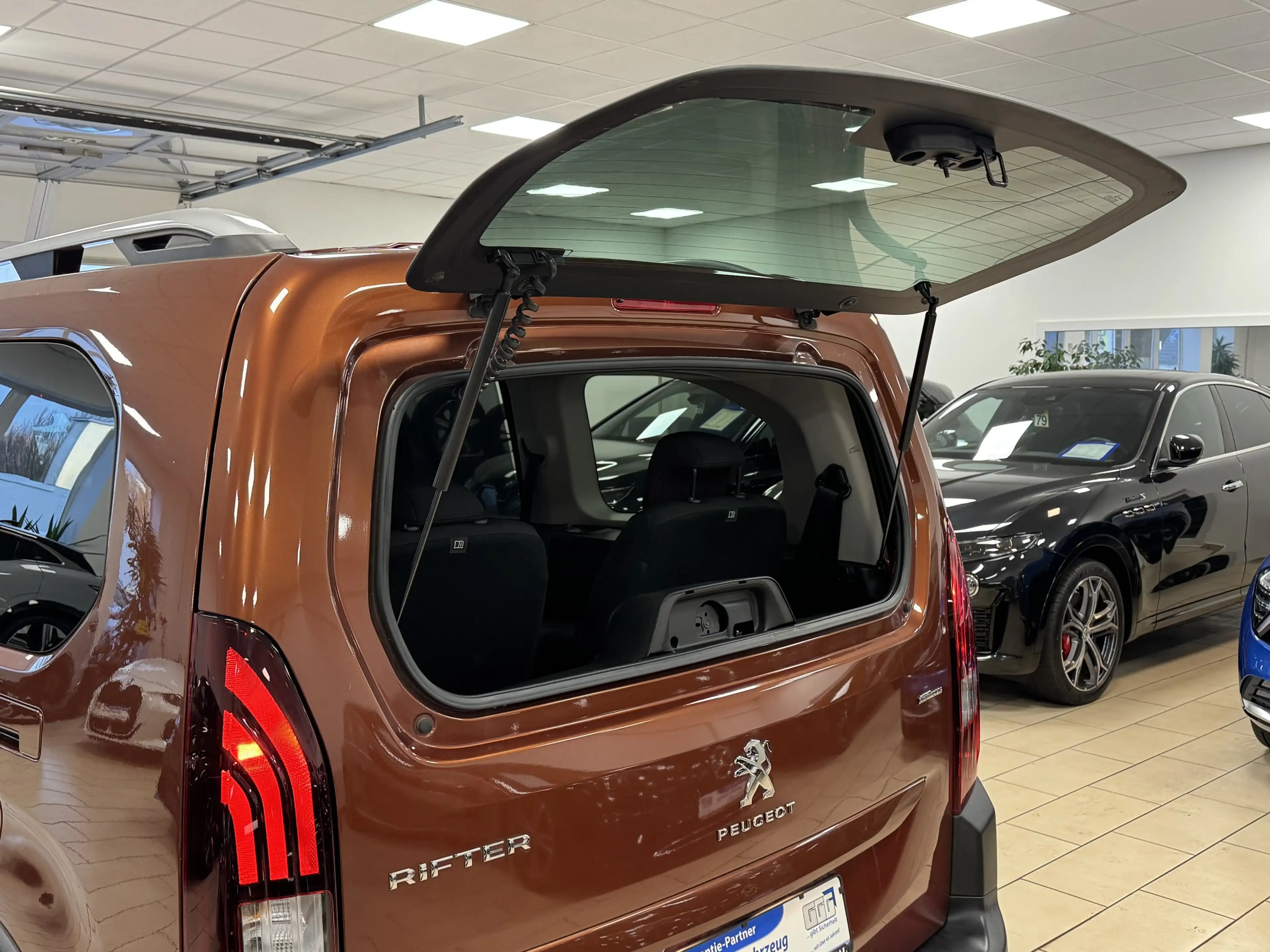 Peugeot Rifter GT-Line*L2*Navi*7-Sitze*LED*DAB*CarPlay — photo 8