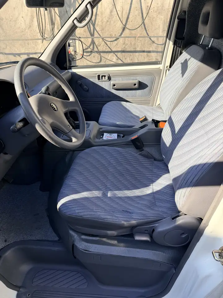 Nissan Vanette 2.3 Vanette Cargo, foto 5