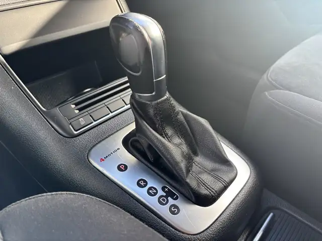 Volkswagen Tiguan view 13