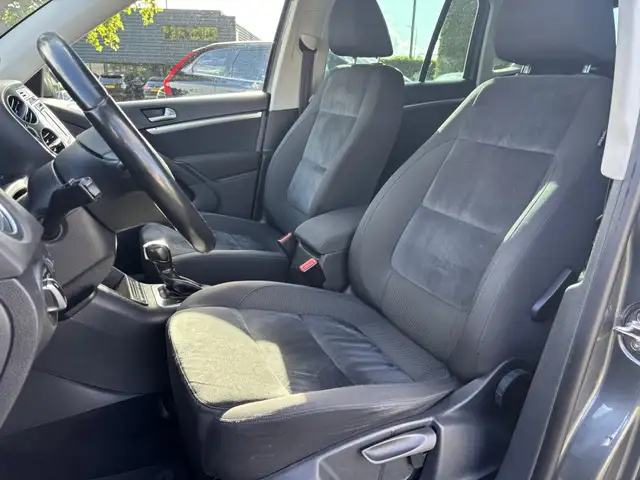Volkswagen Tiguan view 12