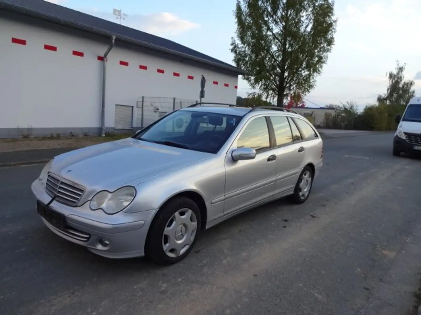 Mercedes-Benz C 220 C-Klasse T-Modell Dies T CDI Automatik Classic DPF Silber - 1