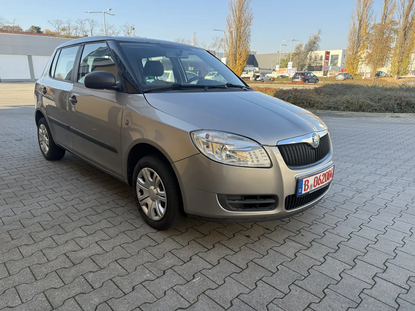 Skoda Fabia Basis Oro - 1