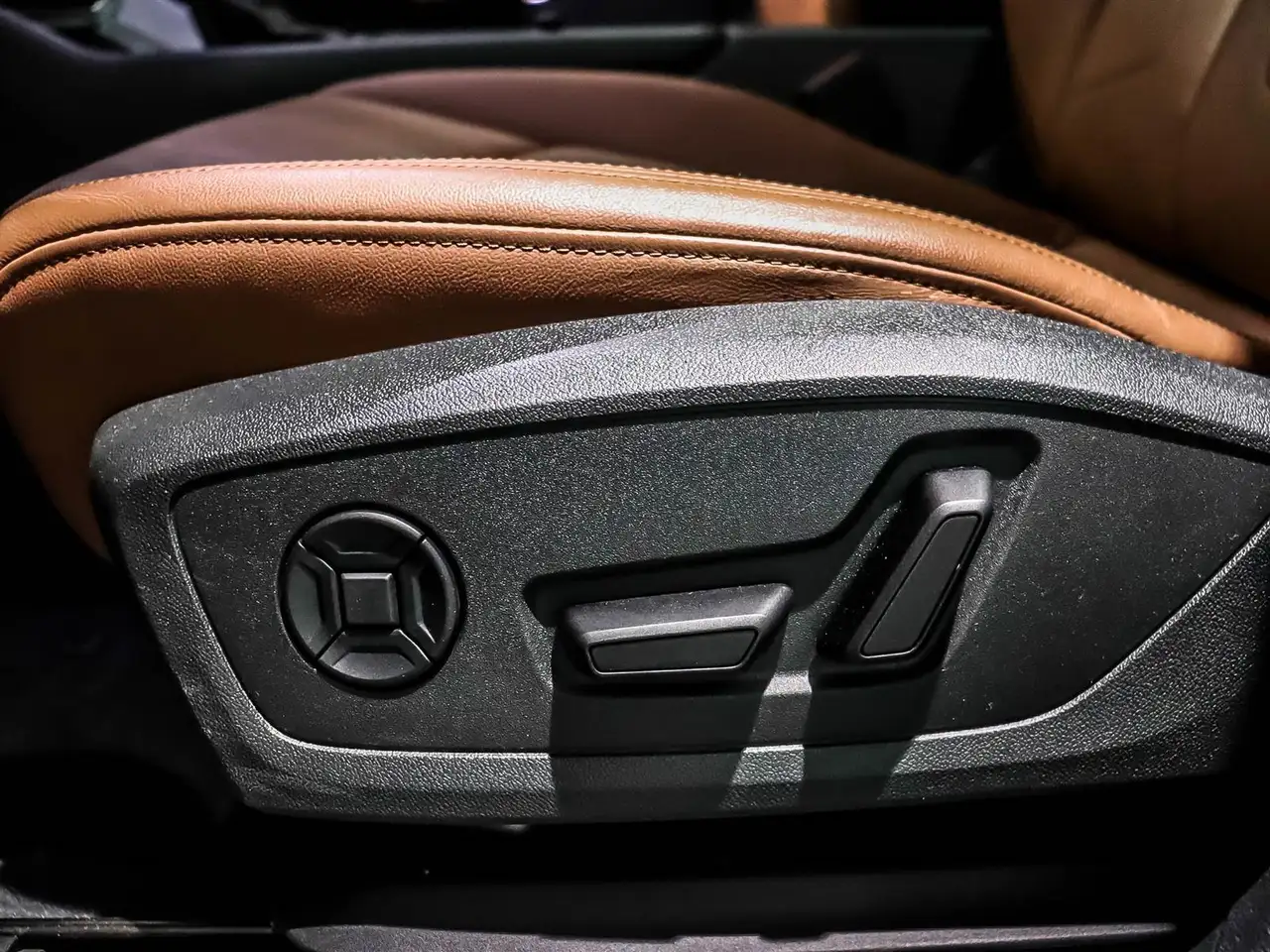 Audi Q3 снимка Audi Q3