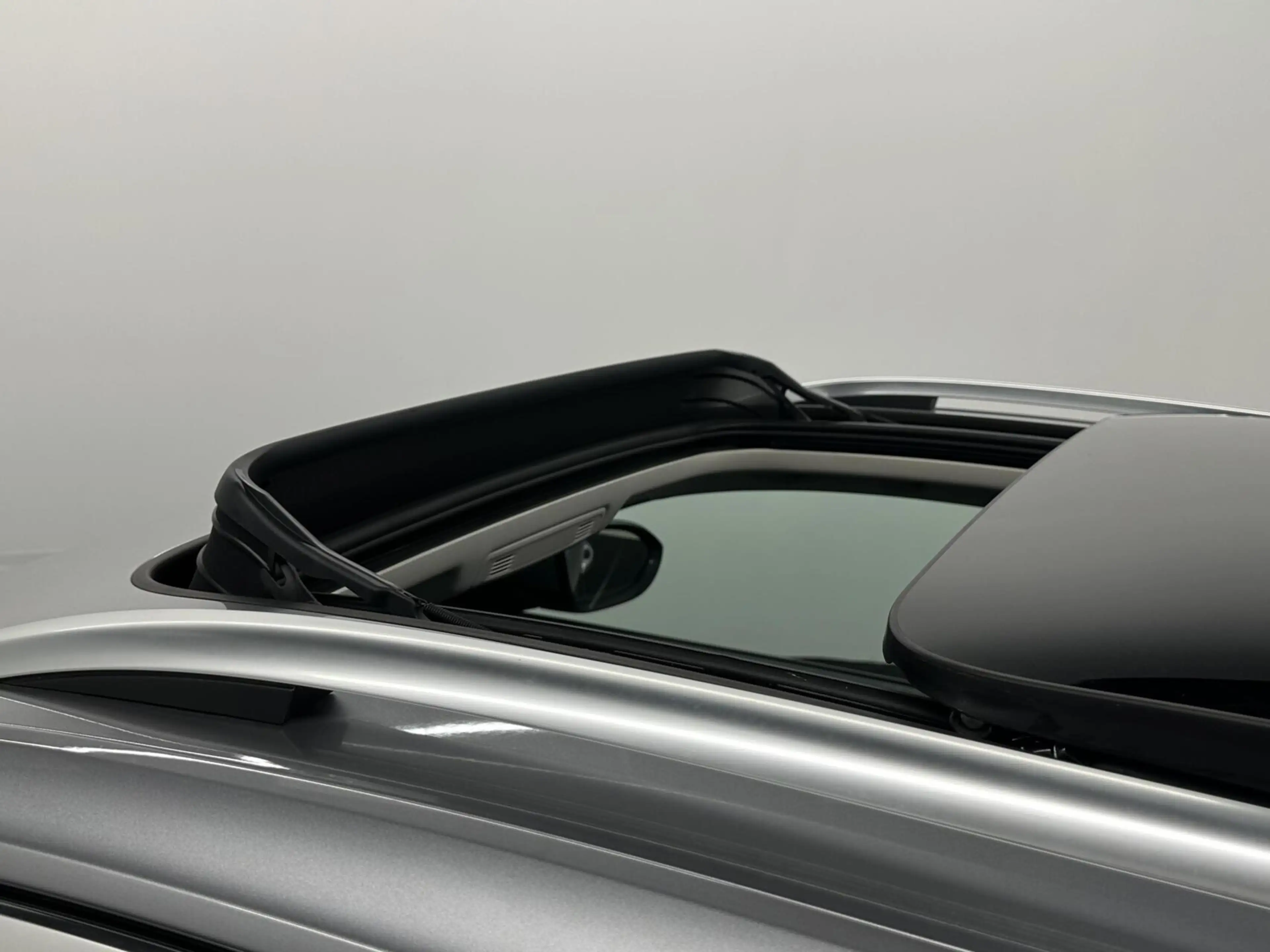 Volkswagen T-Roc 1.5 TSI R-Line Business+ PANO CARPLAY ADAPTIEF CRU — photo 11