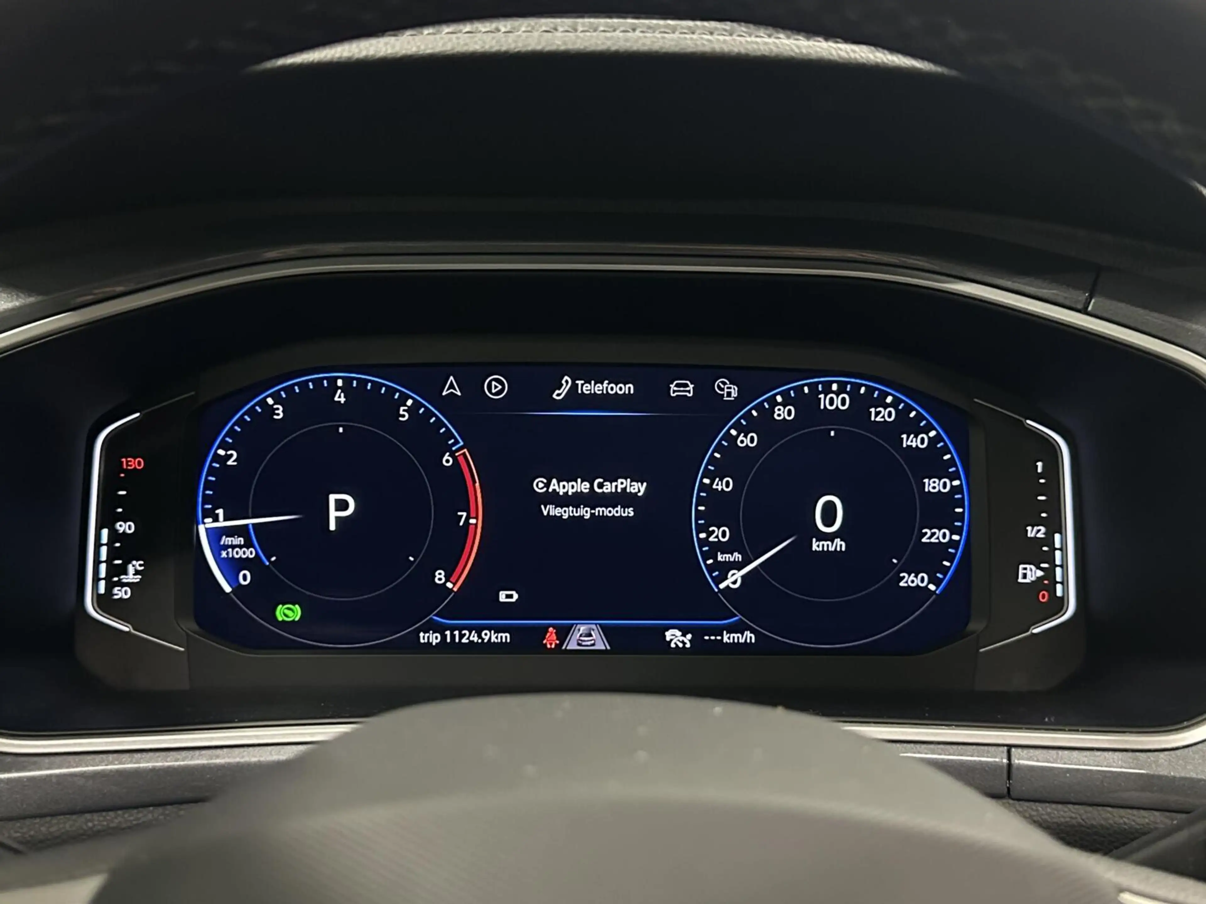 Volkswagen T-Roc 1.5 TSI R-Line Business+ PANO CARPLAY ADAPTIEF CRU — photo 29