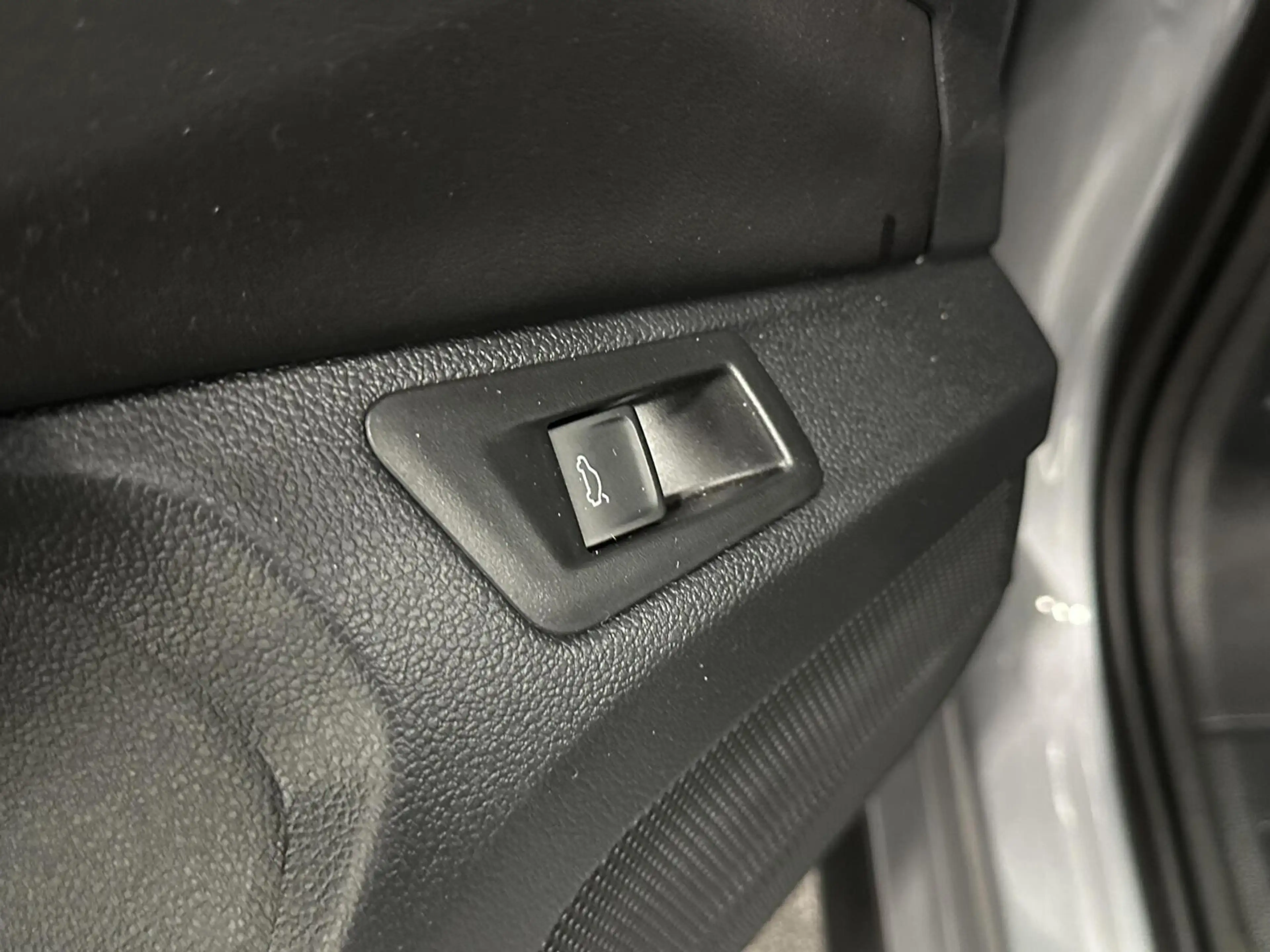 Volkswagen T-Roc 1.5 TSI R-Line Business+ PANO CARPLAY ADAPTIEF CRU — photo 16