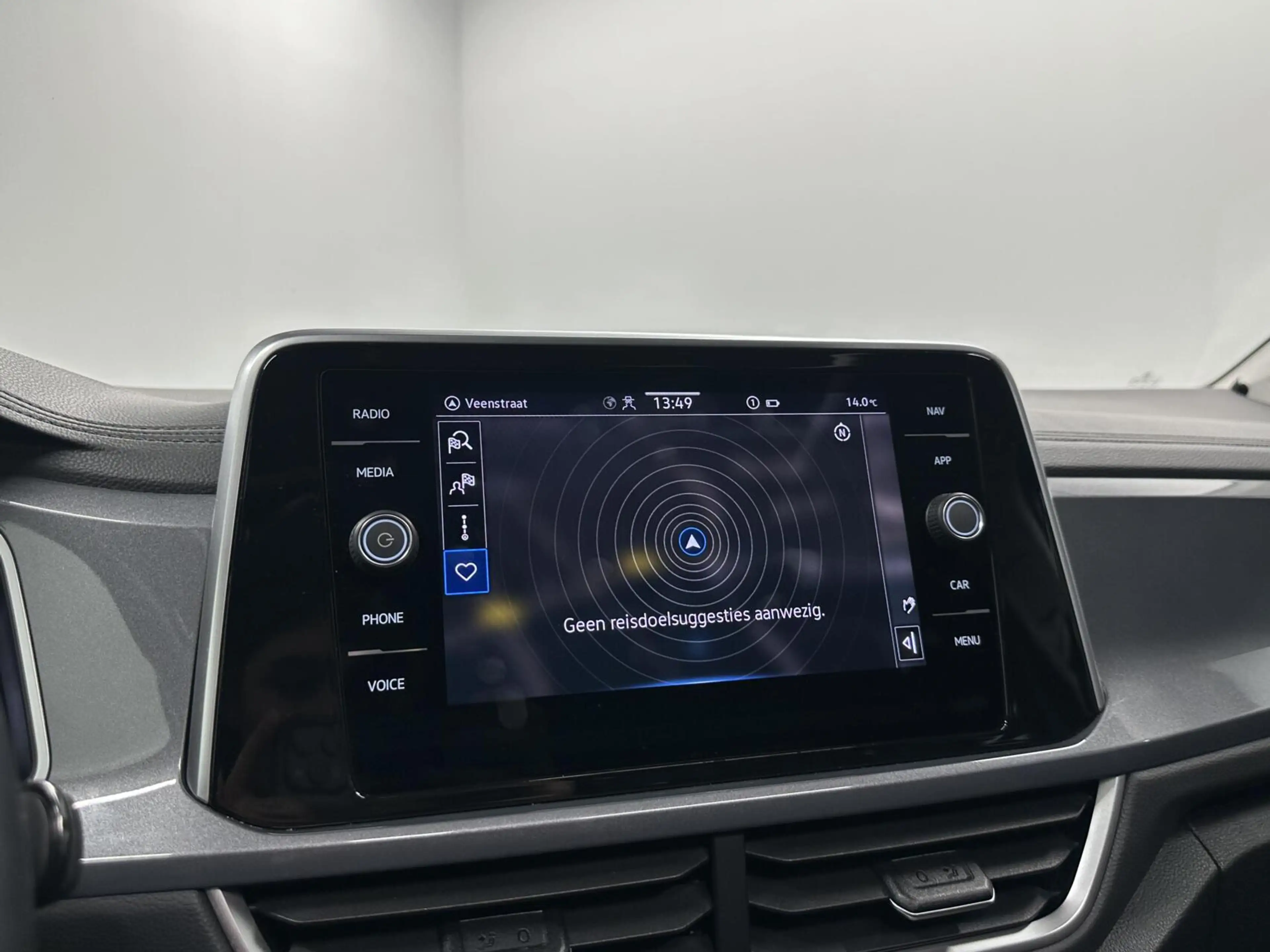Volkswagen T-Roc 1.5 TSI R-Line Business+ PANO CARPLAY ADAPTIEF CRU — photo 45