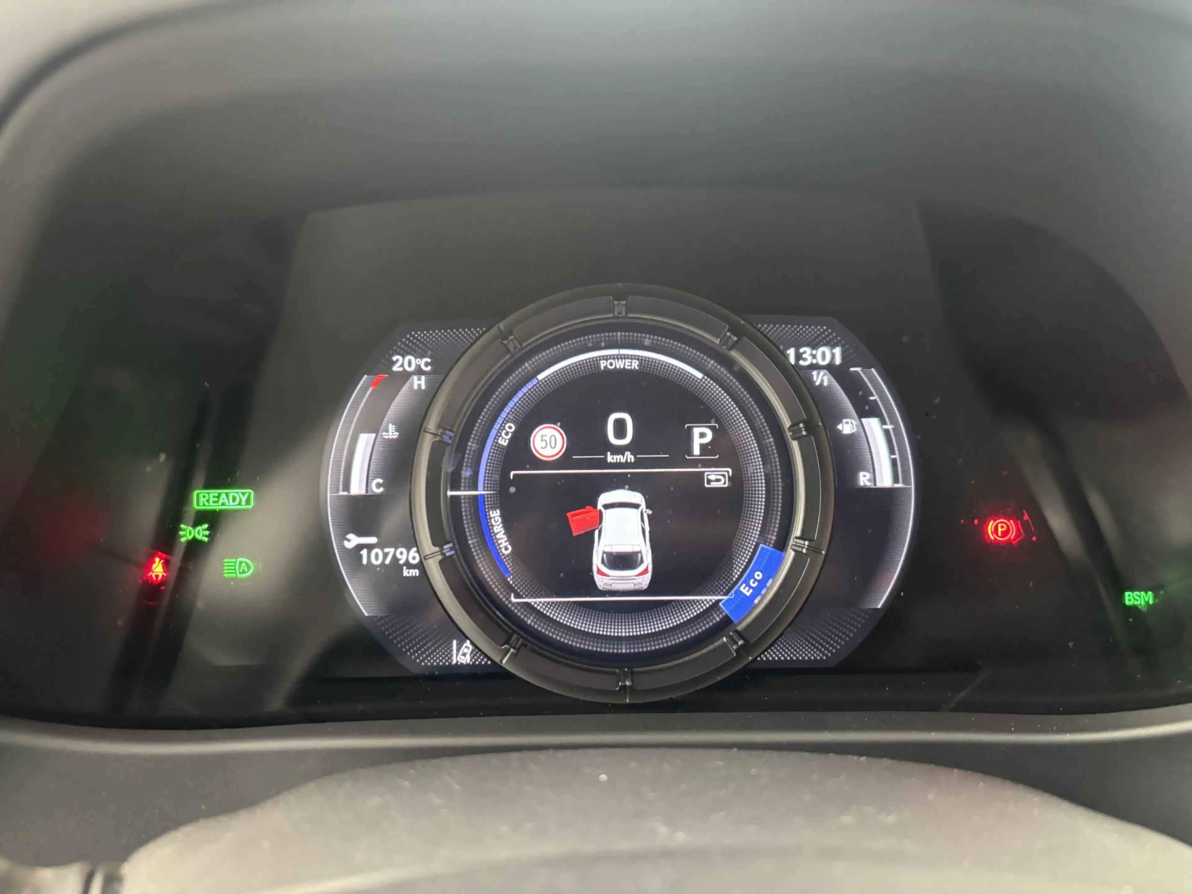 Lexus UX 250h F Sport Line — photo 8