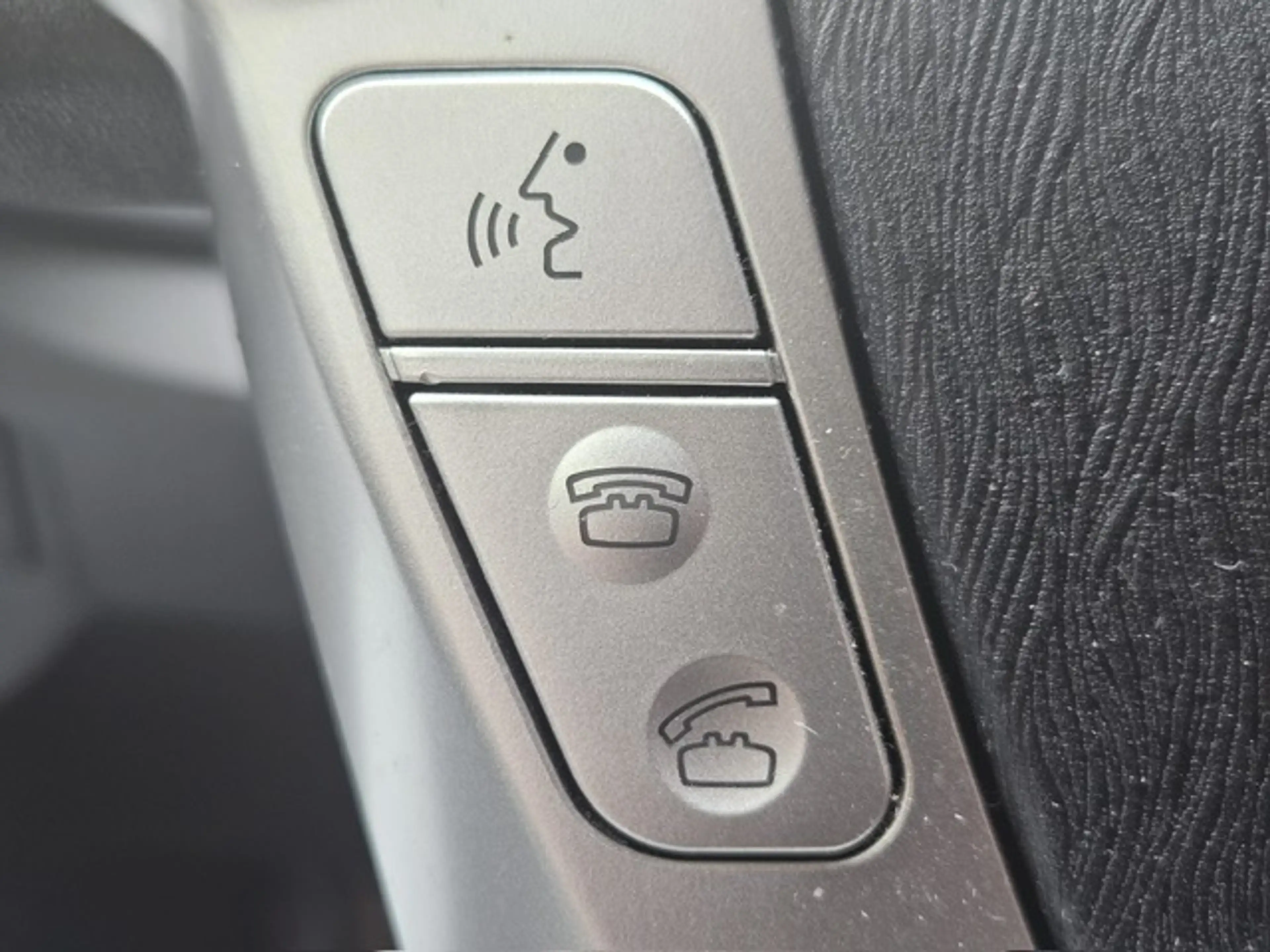 Toyota Prius 1.8 Comfort Navi — photo 15