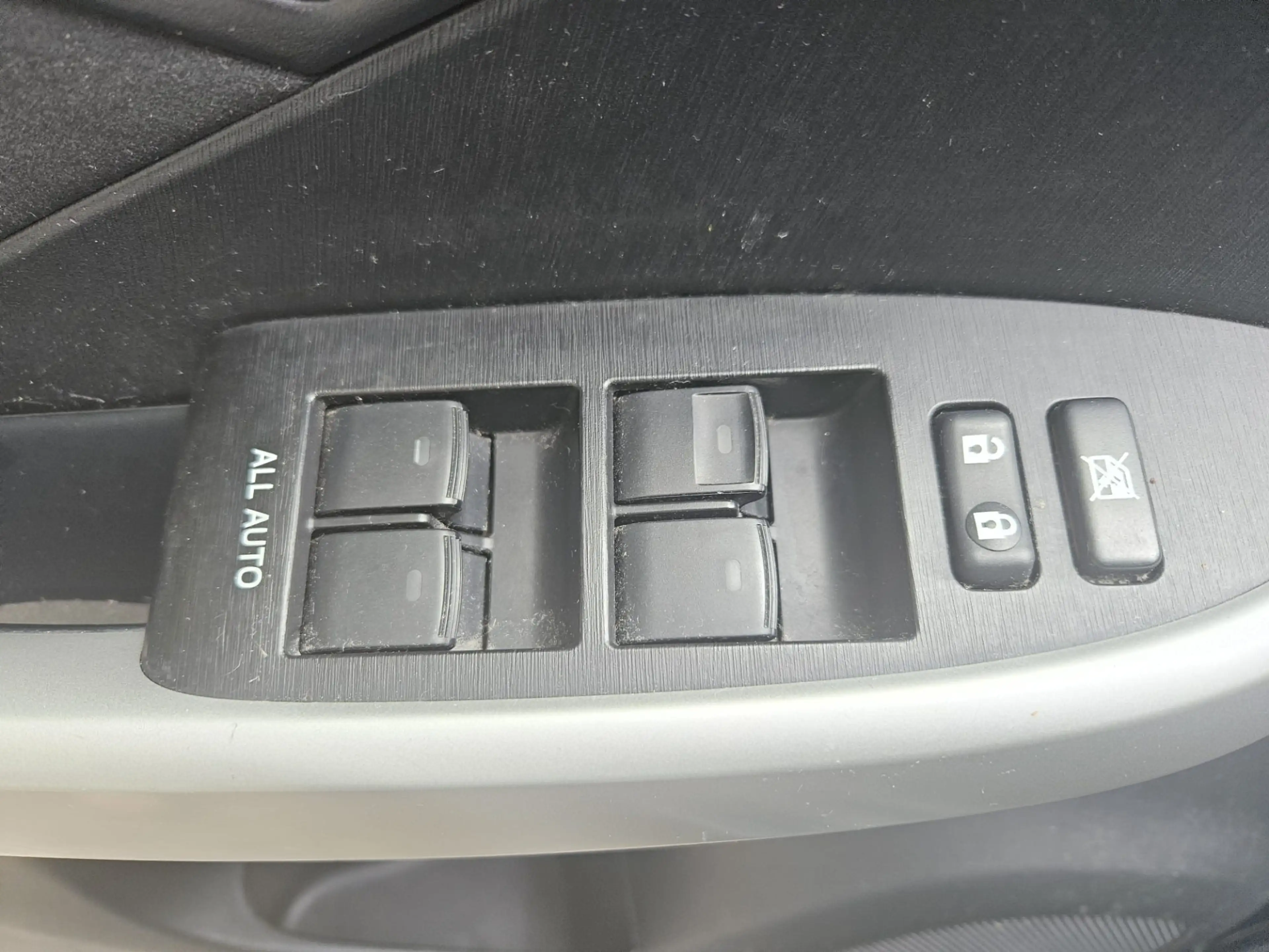 Toyota Prius 1.8 Comfort Navi — photo 14