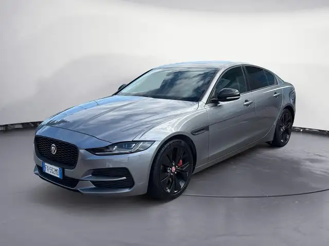 Jaguar XE XE 2.0 180cv
