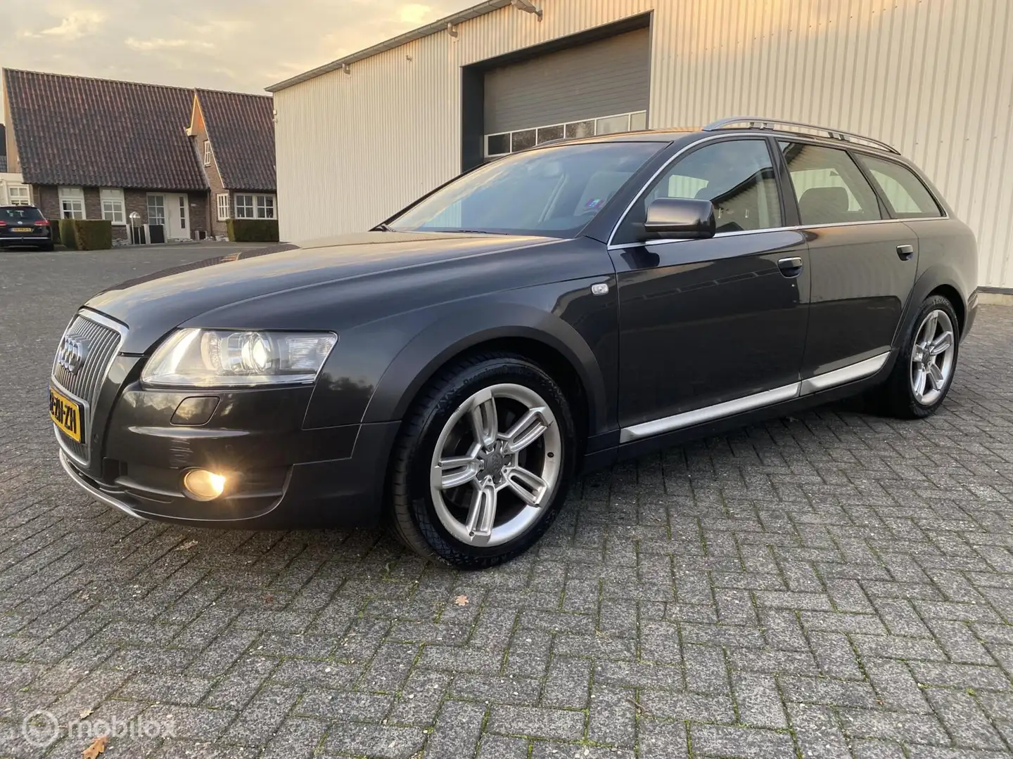 Audi A6 allroad quattro 3.2 FSI Pro Line Grau - 1