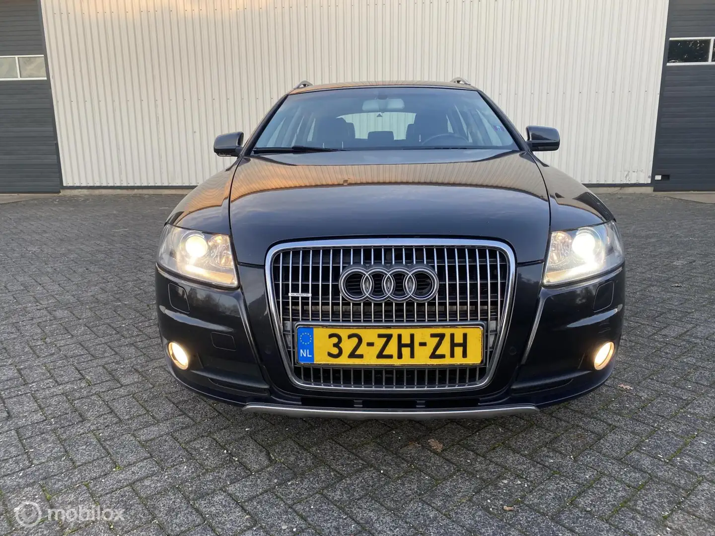 Audi A6 allroad quattro 3.2 FSI Pro Line Grau - 2