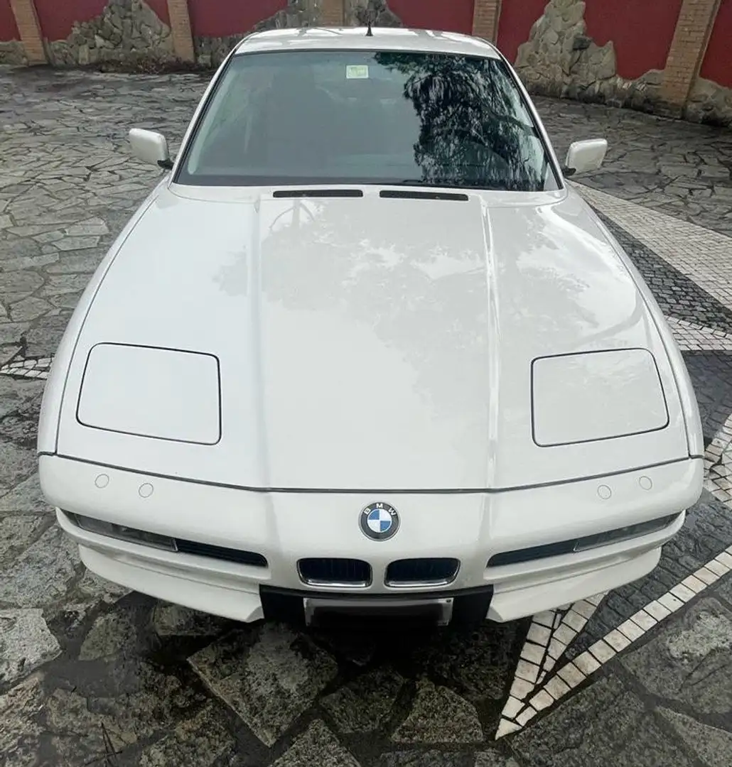 BMW 850 White - 2