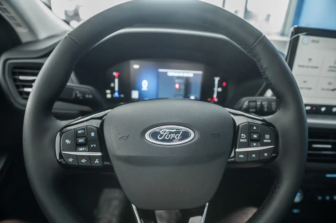 Ford Escape снимка Ford Escape