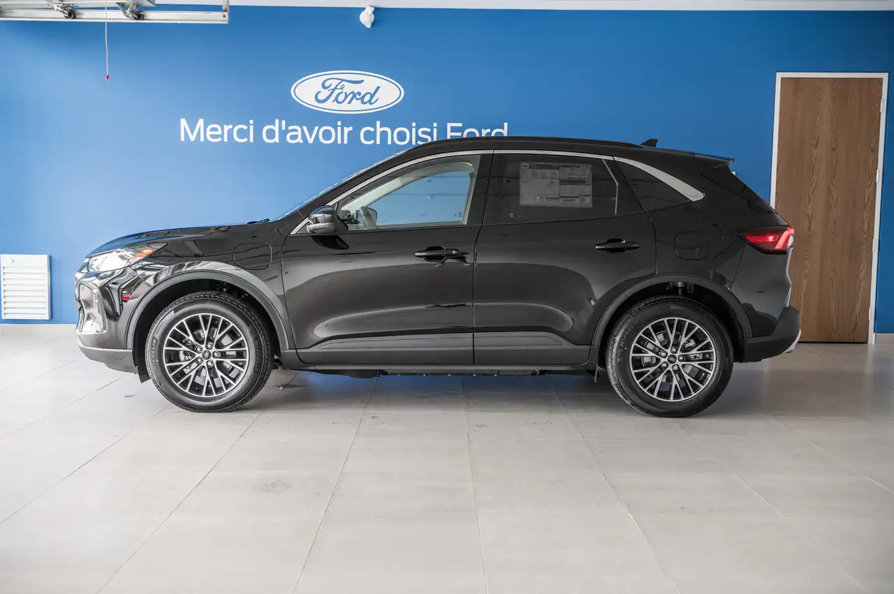 Ford Escape снимка Ford Escape
