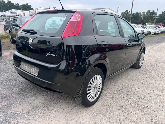 Fiat Grande Punto view 4