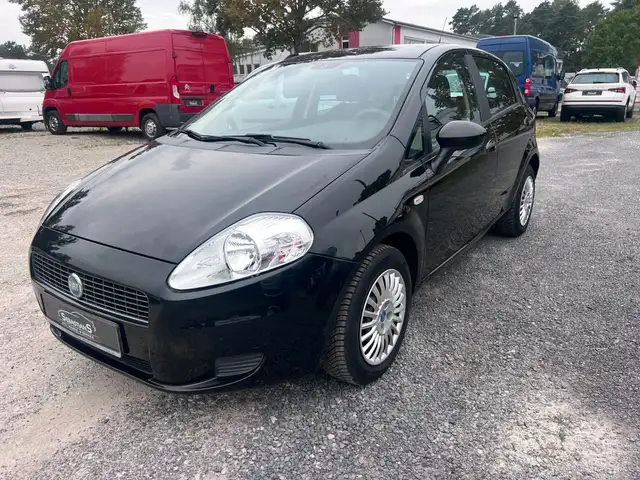 Fiat Grande Punto view 3