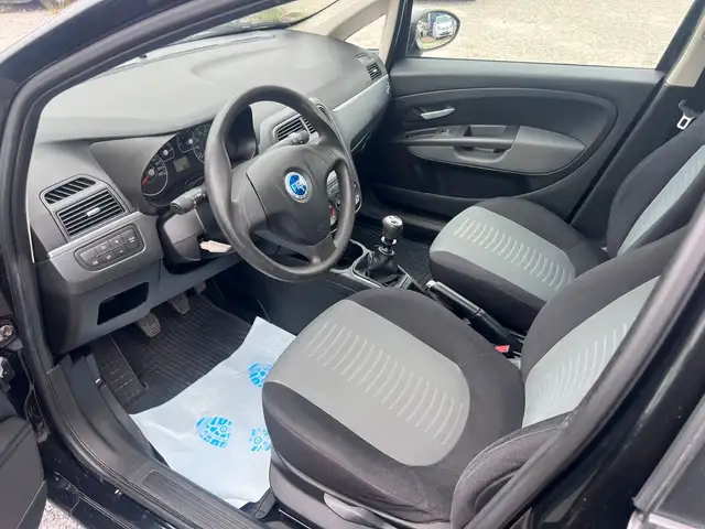 Fiat Grande Punto view 8
