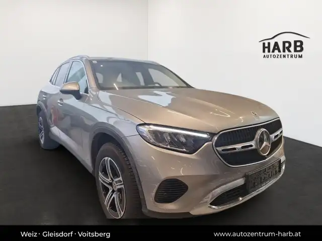 Mercedes-Benz GLC 300 e 4matic Ansicht 5