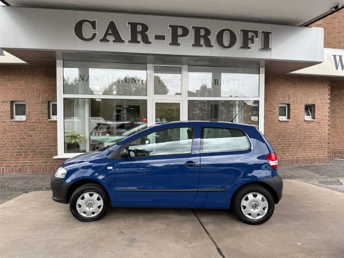Volkswagen Fox Basis 1. Hand/ erst 24 Tkm Blau - 2