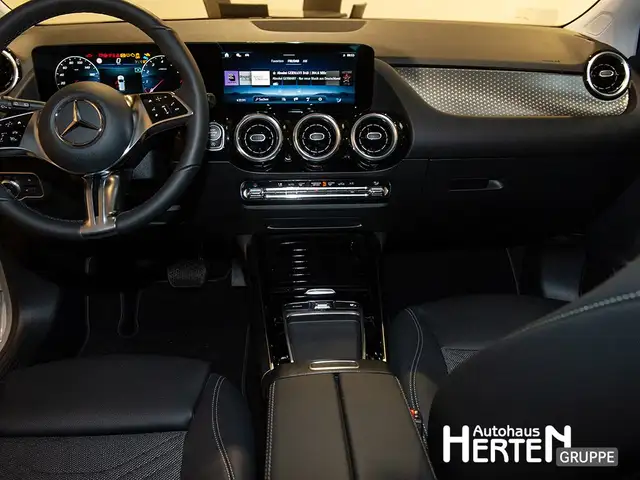 Mercedes-Benz B Class view 10