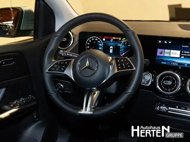 Mercedes-Benz B Class view 7