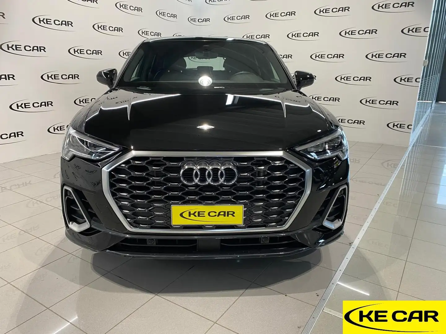 Audi Q3 SPB Sportback 35TDI S line - CERCHI 20" Zwart - 2
