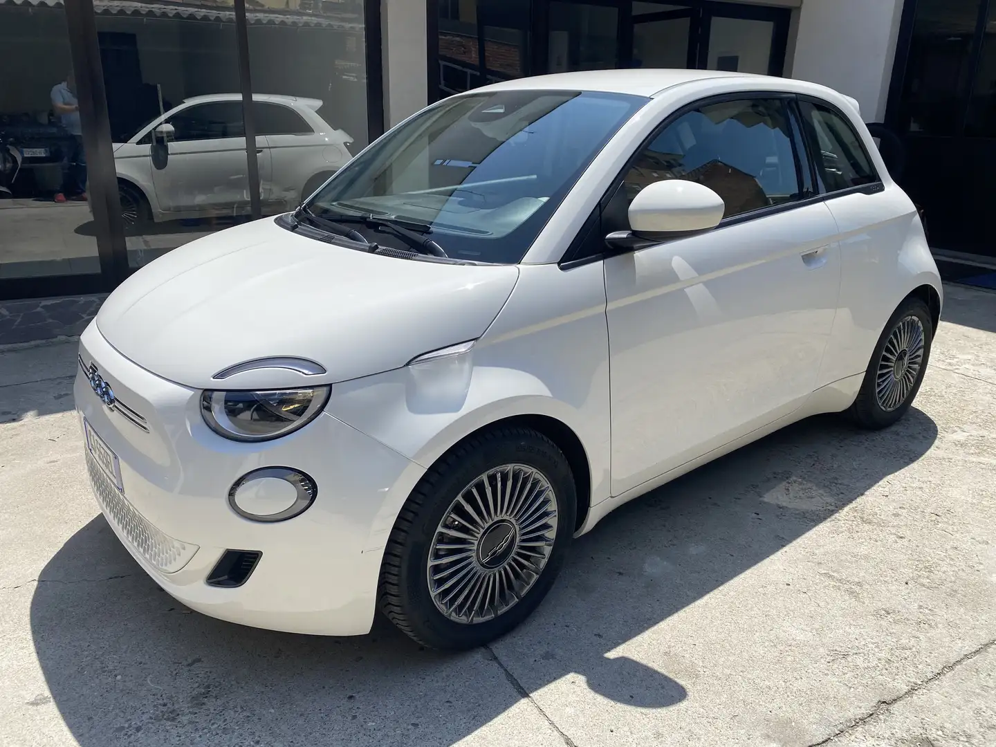 Fiat 500e 42 kWh Icon + - 1