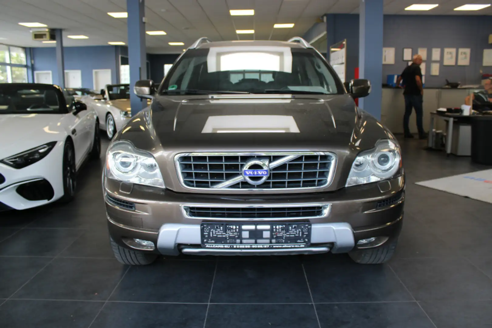 Volvo XC90 D5 AWD Geartronic Edition Pro Hnědá - 2