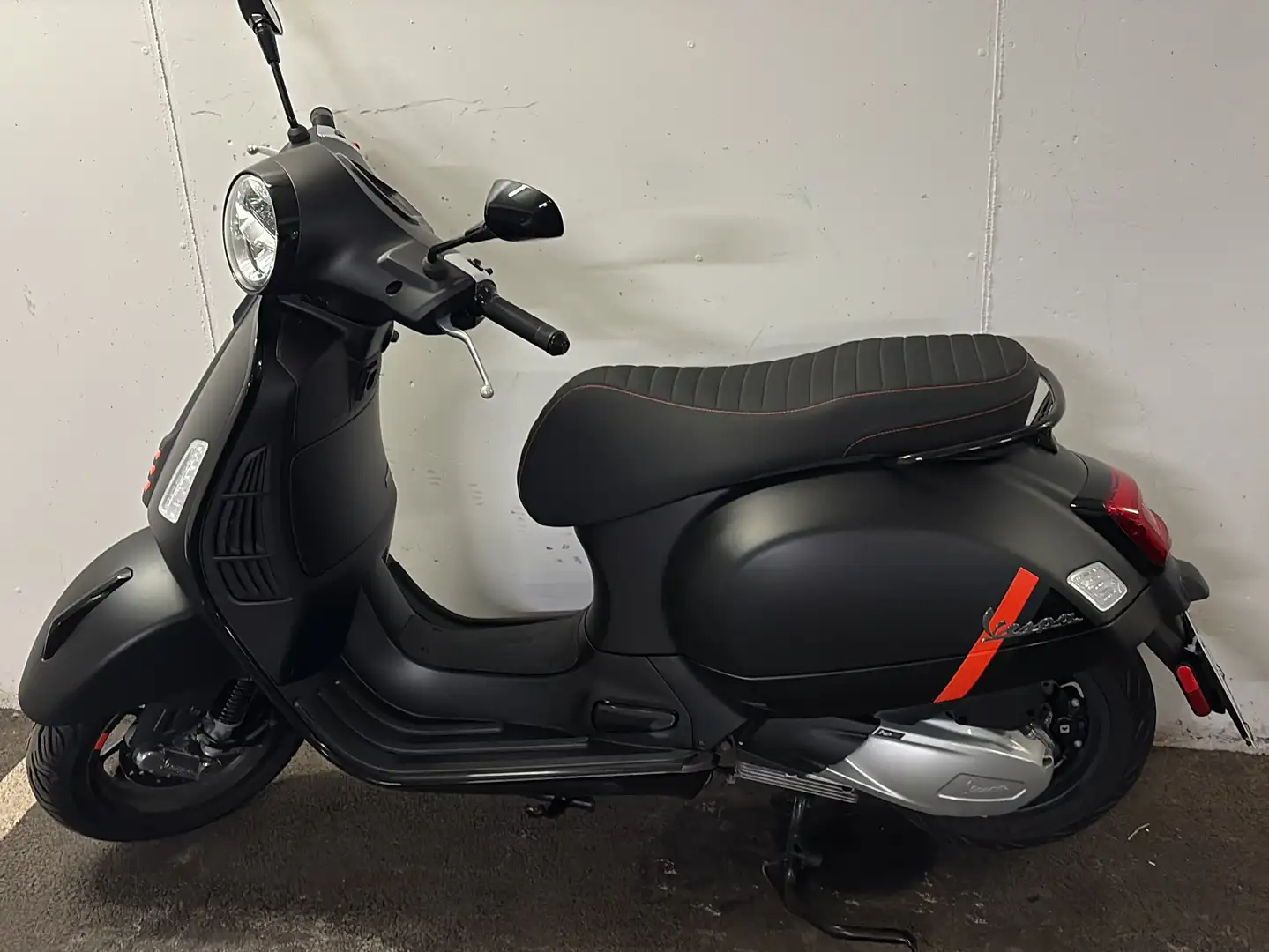 Vespa GTS Super Sport 300 GTS Super Sport Schwarzmatt Fekete - 1