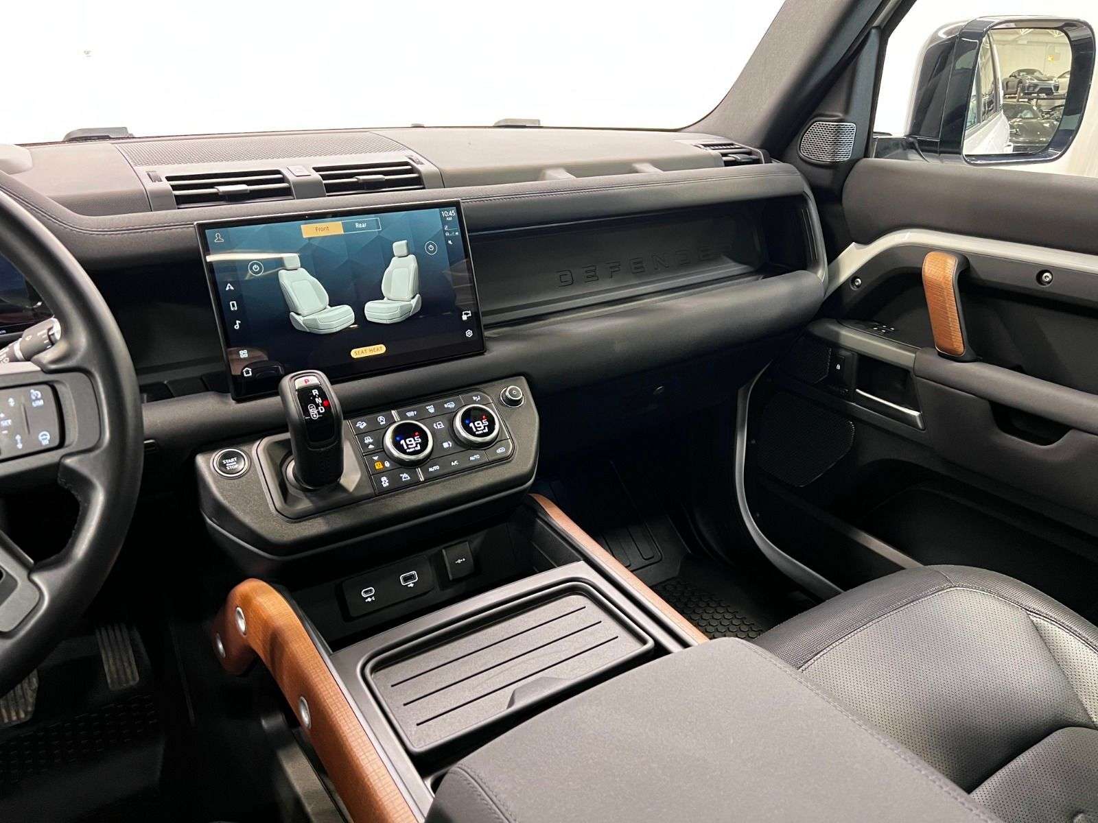 2022 Land Rover Defender 110 X-DYNAMIC SE thumb 17