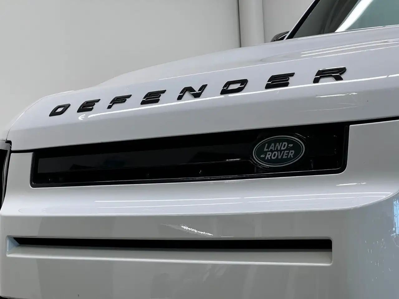 Land Rover Defender снимка Land Rover Defender