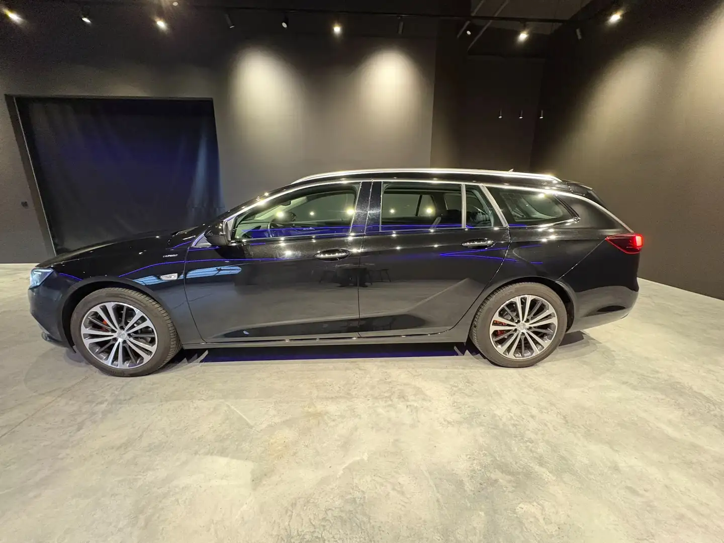 Opel Insignia ST 1.5 Innovation 8-fach HEAD-UP MATRIX Schwarz - 2
