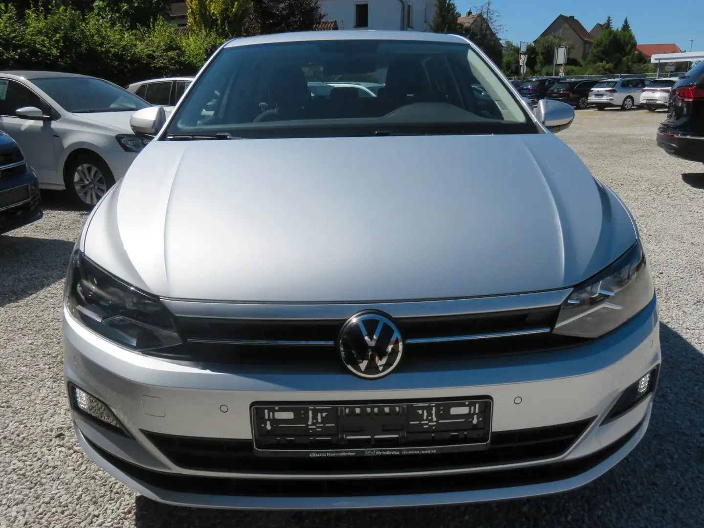 Volkswagen Polo VI Comfortline TSI DSG Tempomat PDC SH DAB Plateado - 2