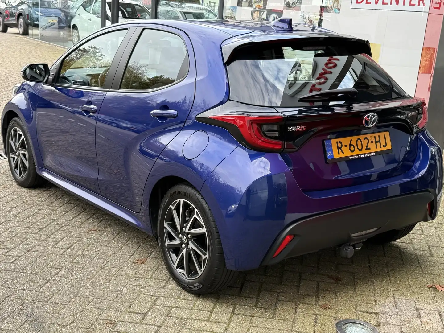 Toyota Yaris 1.5 Hybrid Dynamic NL-AUTO APPLE/ANDROID AFN-TREKH Bleu - 2