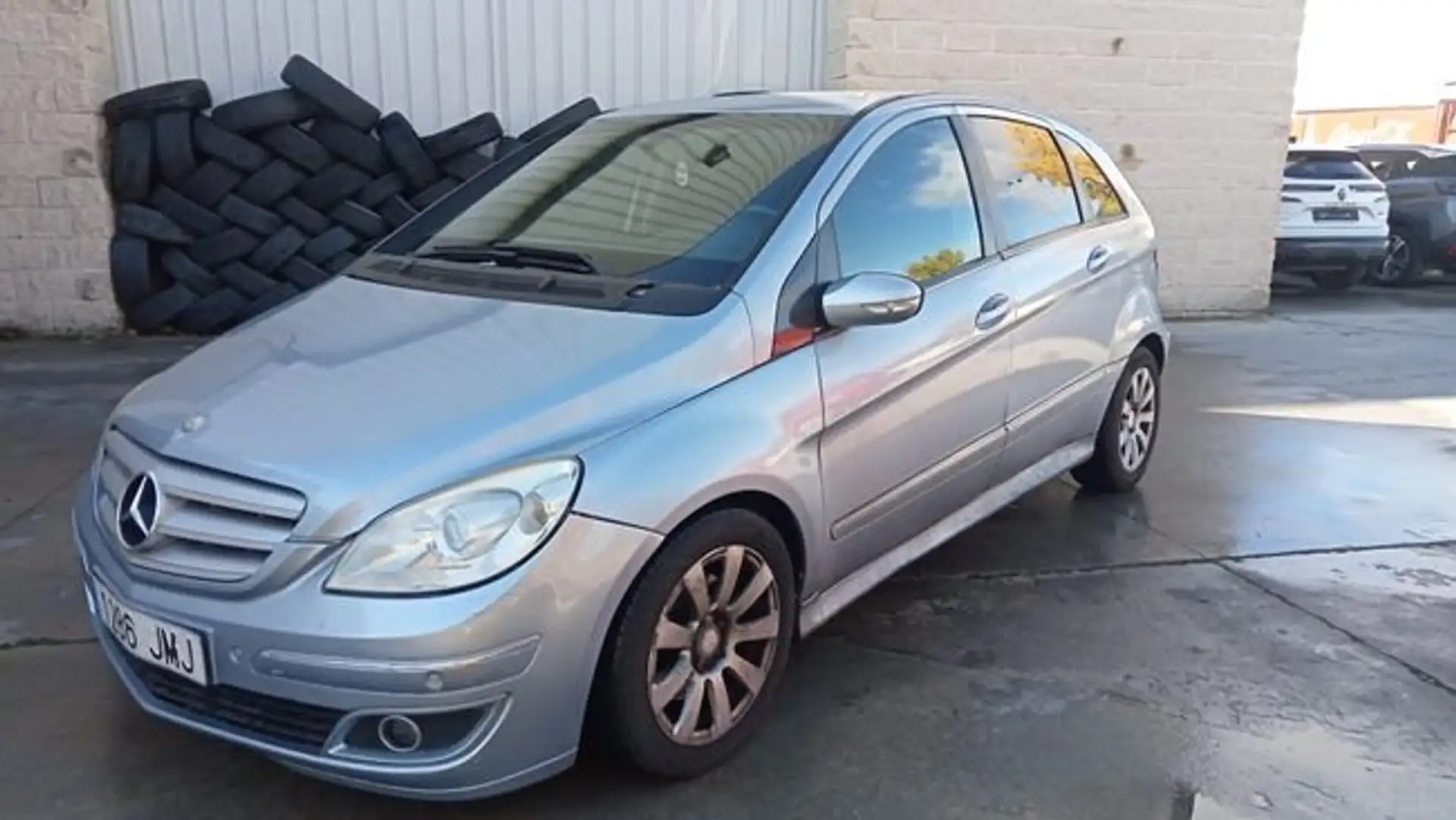 Mercedes-Benz B 180 180CDI Autotronic Grau - 1